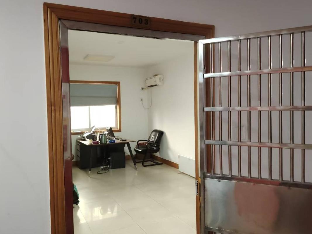 长沙市芙蓉区蔡锷南路119号丰泉大厦703房地产招租(国资监测编号GR2026HN1001599)