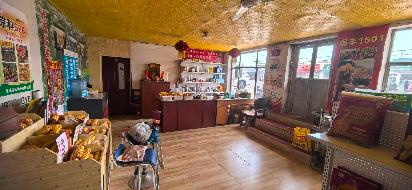 内蒙古自治区通辽市开鲁县吉日嘎朗吐镇幸福村16间门市房独立出租（年租金详见明细表，租期均为4年）