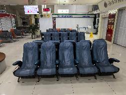 德宏芒市机场4、5号候机厅共享按摩椅商业点位租赁(国资监测编号GR2026YN1000330)
