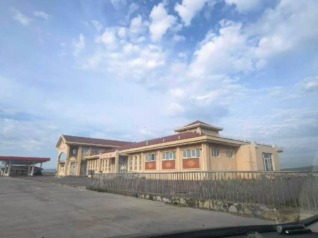 西乌珠穆沁旗浩勒图高勒镇浩勒图高勒服务区招租（年租金底价293300元/年，租期5年）