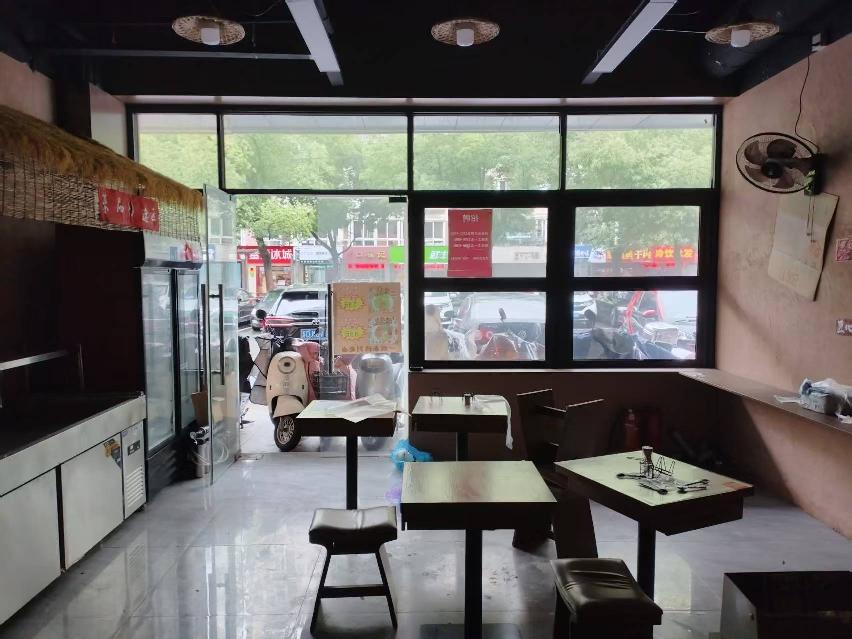 江苏省常州市钟楼区会馆浜路11号会馆浜市场一楼北门W03店铺招租公告