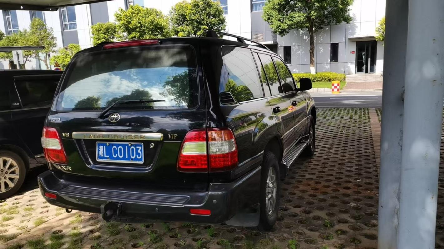 湘LC0103丰田牌小型普通客车(国资监测编号GR2026HN1001626)