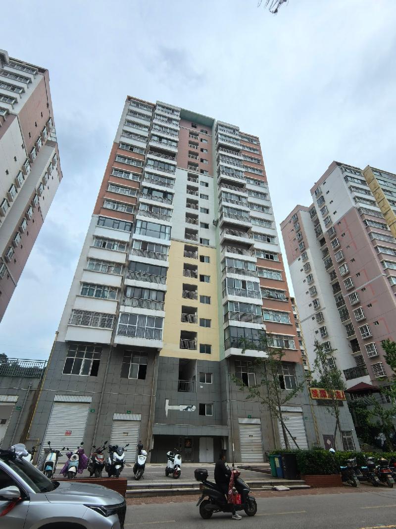 曲靖市经开区人民工社部分房产及科技孵化基地地下车位租赁