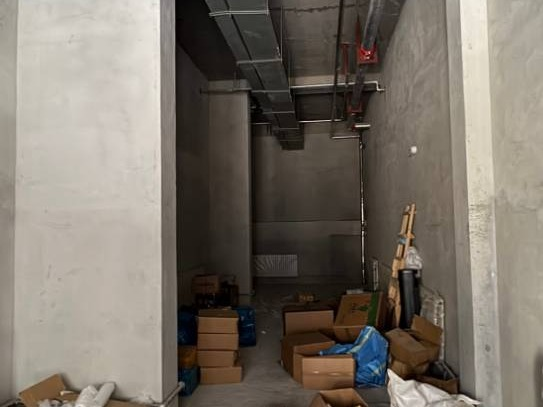 乌鲁木齐市盛创致业资产管理有限公司转让乌鲁木齐高新技术产业开发区（新市区）长沙路558号上悦城商住小区二期2#底商住宅楼商业102室