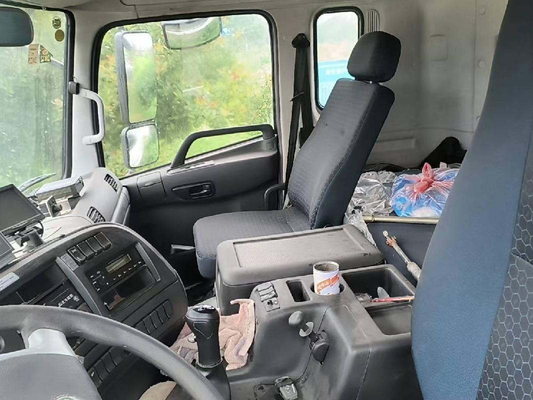 标的2：湘BA6438三层种猪运输车(国资监测编号GR2026HN1001636)
