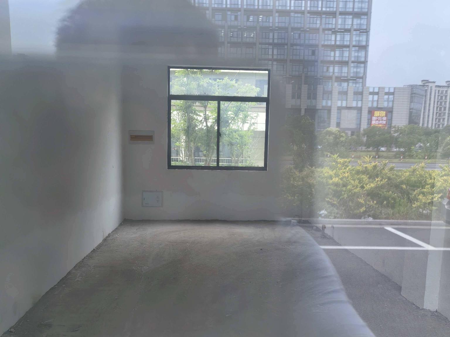 杉荷居S3幢1-4室招租公告