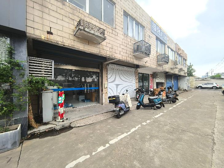 永红垃圾中转站西门北侧第三、第四间临街房招租公告