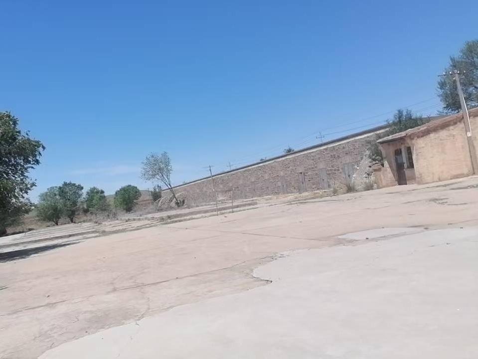 包头市固阳粮食购销有限责任公司所属银号粮站整体招租（年租金底价：35000元，租期：5年）（包头市固阳粮食购销有限责任公司）(国资监测编号GR2026NM1002973)