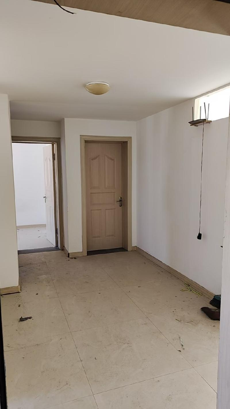 新疆交通建设投资控股有限公司转让位于塔城市杜别克区光明路东方嘉苑小区15号楼4单元601室住宅房产(国资监测编号GR2026XJ1001227)