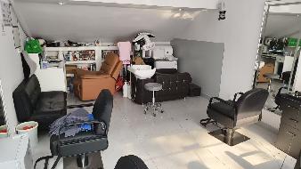 皖南医科大学滨江校区(南区)体育场看台08商铺（理发店）出租公告(国资监测编号GR2026AH2001723)