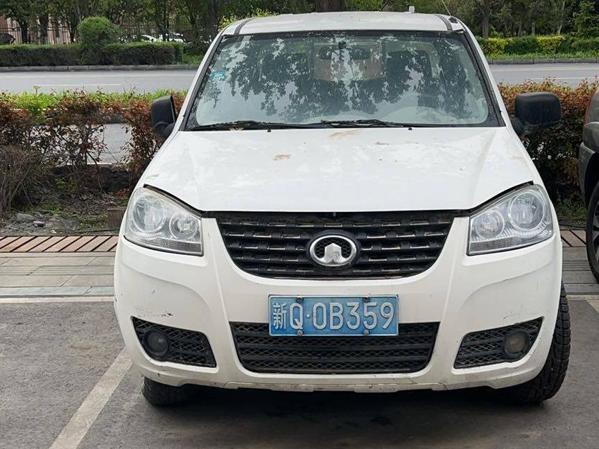 北方（莎车县）机场道路投资有限公司转让一辆长城牌轻型栏板货车（新Q0B359）
