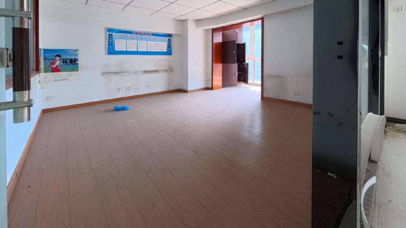 呼和浩特市赛罕区新华东街和海广场ABC号楼7层2单元703、704室住宅打包转让（首都机场集团传媒有限公司）