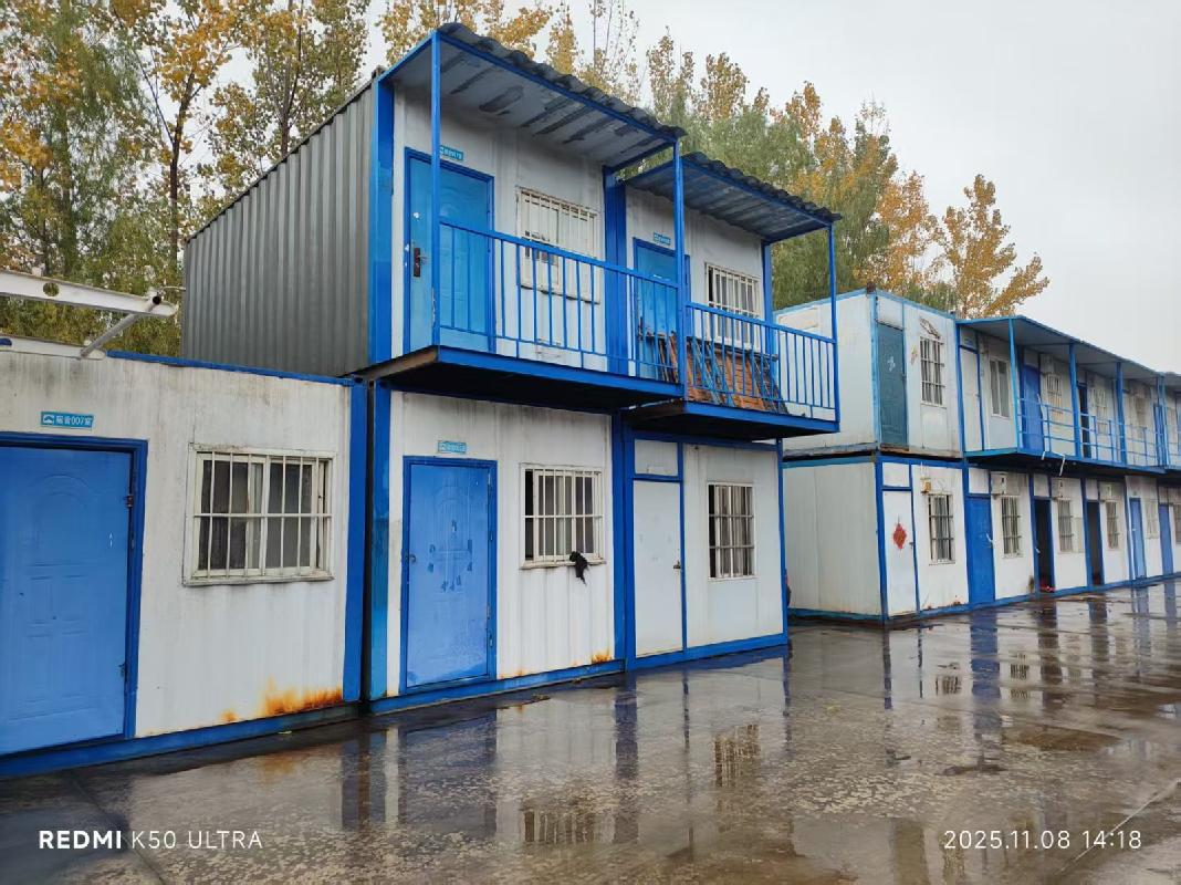 ﻿江苏徐州泉山区腾飞路7号南侧厂房内张小楼临时项目部82间集装箱整体招租项目公告