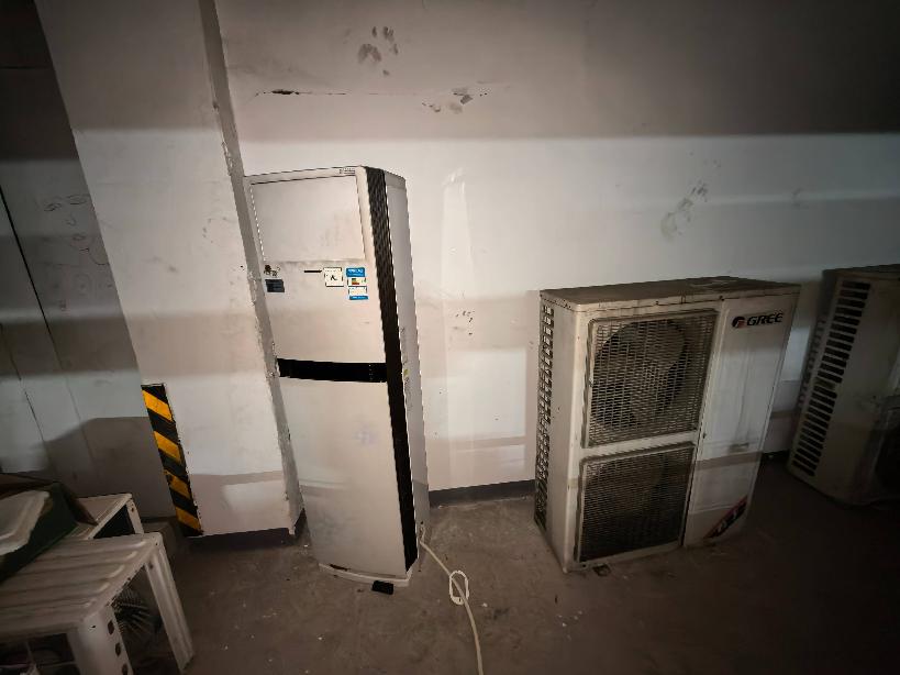 报废处置空调、电脑、杂货货梯、LED显示屏、厨房设备等转让公告