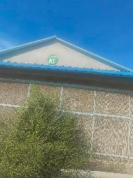 新疆霍尔果斯犁川粮油物资贸易有限责任公司位于伊宁市托格拉克乡托格拉克村黑水沟7-41-1-33的养殖场（总面积约：200001㎡）对外招租，租期五年