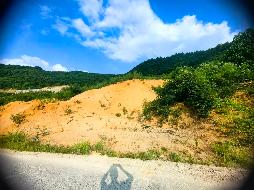 青阳县山阡里水库工程建设过程中产生的砂石资源及工程遗留砂石资源转让公告(国资监测编号GR2026AH2001777)