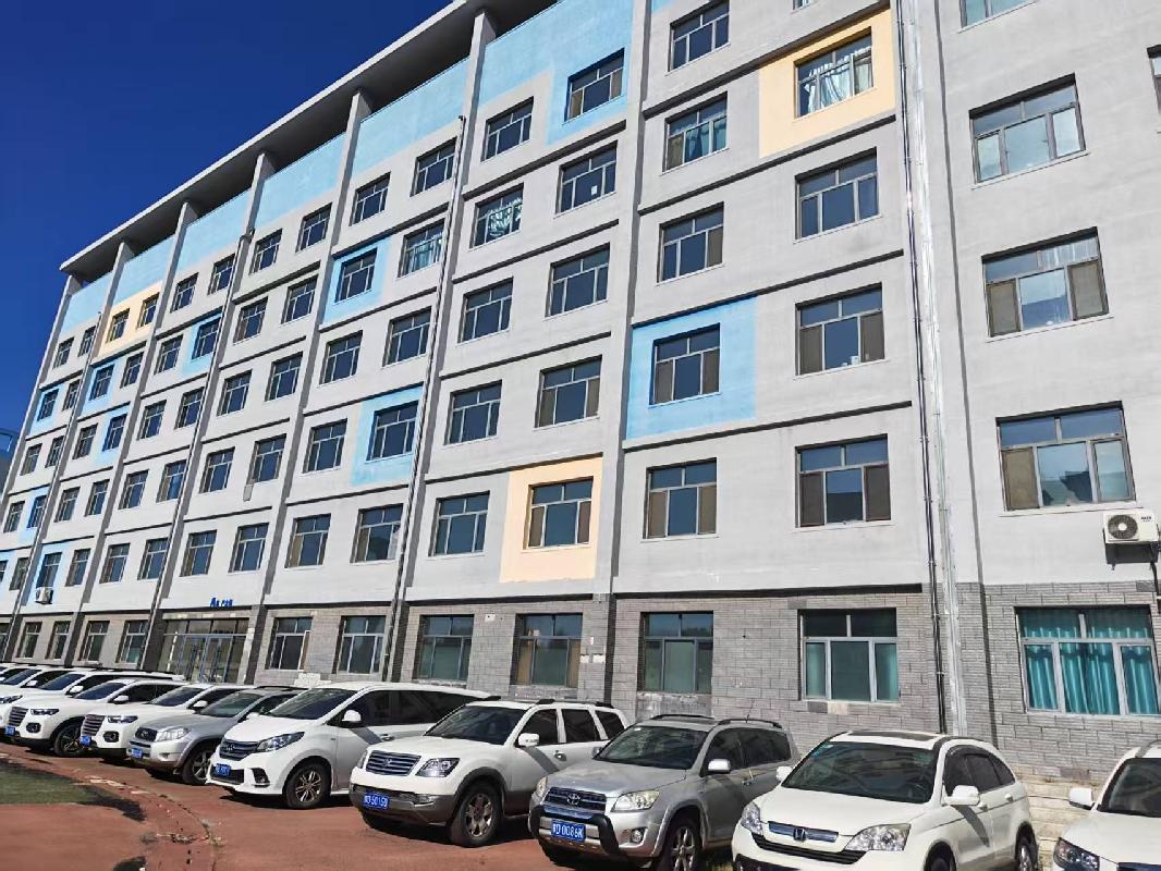 内蒙古自治区赤峰市红山区原赤峰学院附属中学公开招租（租金底价3309560.00元/年，租期5年）(国资监测编号GR2026NM1003187)