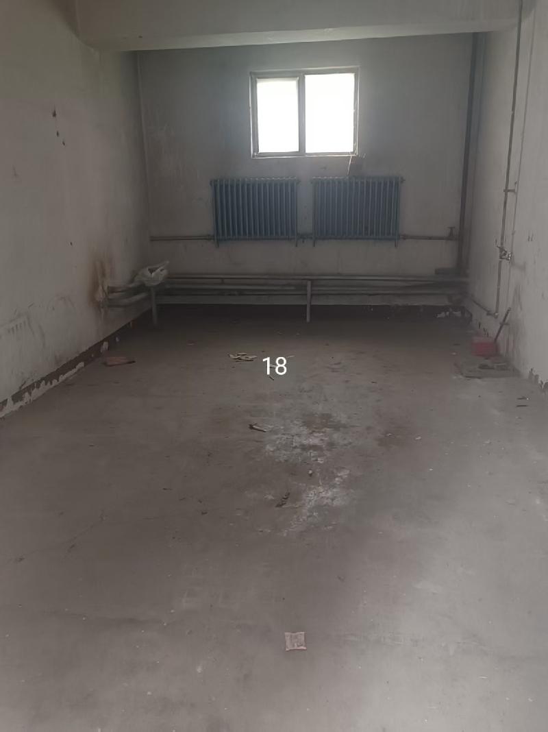新疆蓝山屯河科技股份有限公司转让位于新疆昌吉市54区1丘101栋西段1层1-18室车库(国资监测编号GR2026XJ1001296)