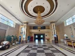 新源县万和源生态旅游公司位于新源县恰普河路贵宾馆1号楼约7190㎡对外招租，租期一年