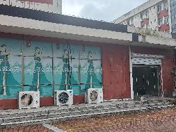 江苏省连云港中等专业学校20号楼底层西向南第一间招租