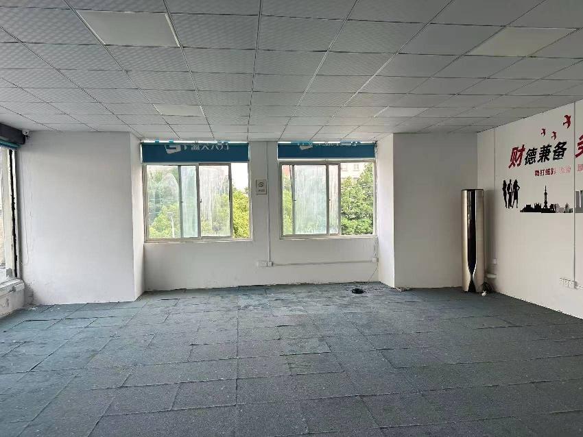 淮安经济技术开发区鸿海北路8号汇金行.魅力东方2-305室招租公告