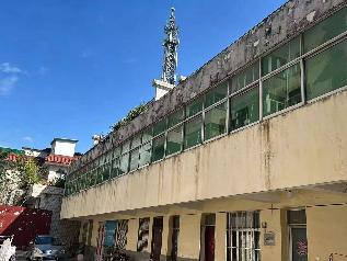 市委西大院原武警小楼一层招租公告