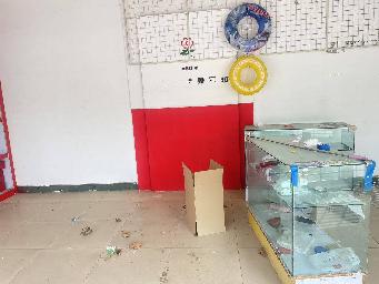 淮海北路51号南立面西第二间招租公告