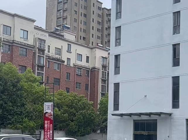 淮安经济技术开发区汇金行.海口路7号商业楼四层招租公告