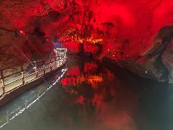 池州市大王洞风景区洞内约500米河道漂流项目1年期经营权出租公告(国资监测编号GR2026AH2001813)
