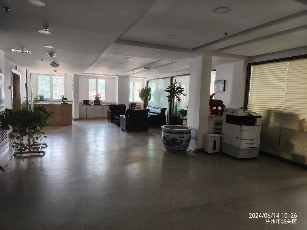 甘肃省兰州市城关区酒泉路街道金昌南路213号第1单元18-19层1810室住宅房产转让公告（第三次）