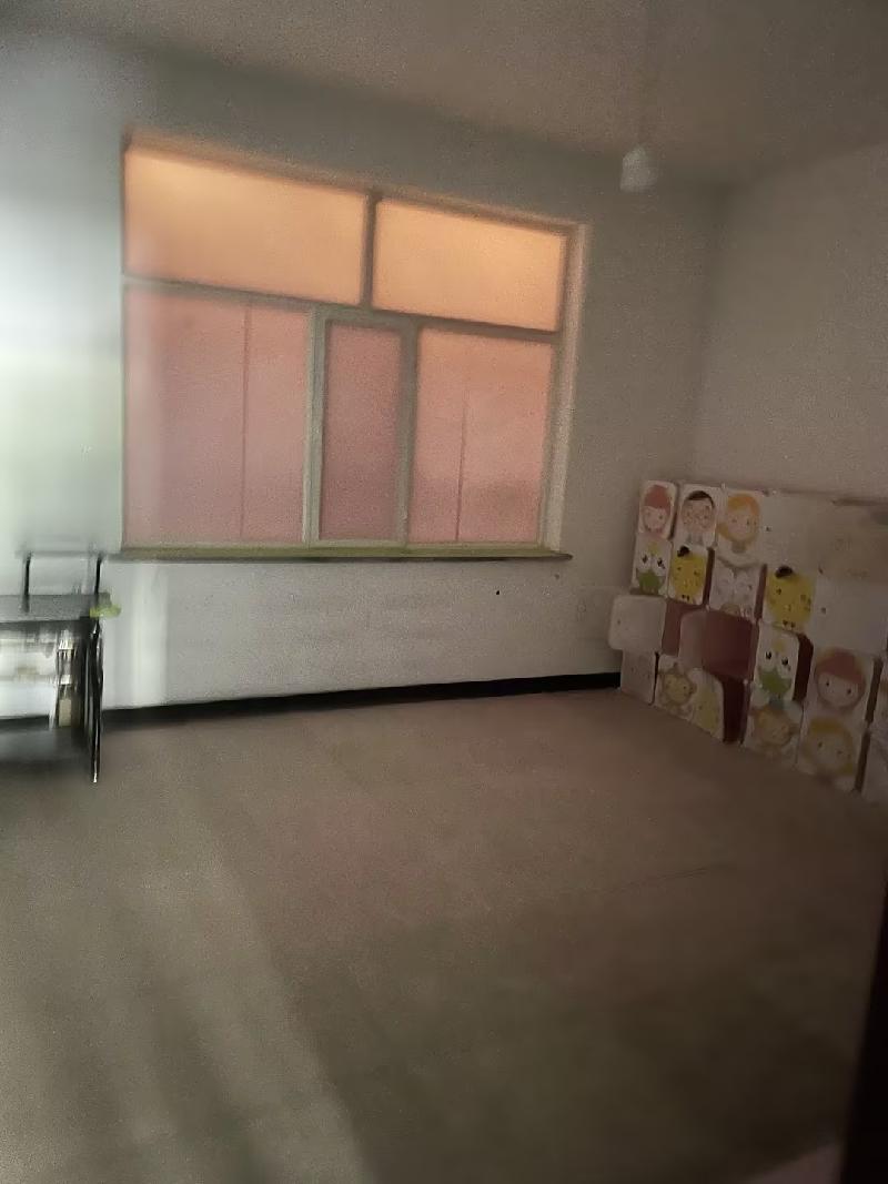 巴彦淖尔市乌拉特中旗海流图镇的五套房产单独转让项目