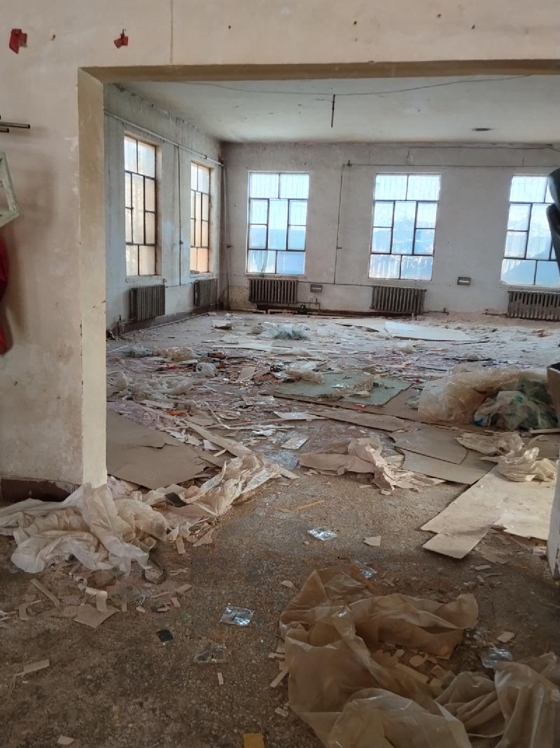 内蒙古地勘二公司511基地办公楼附属用东半平房（1号）招租（年租金底价20000元，租期5年）（内蒙古第二地质矿产勘查开发有限责任公司）(国资监测编号GR2026NM1003203)