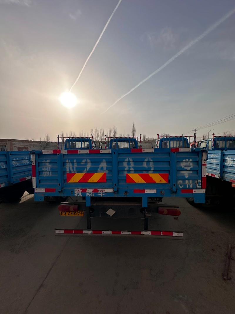 中国石油昆仑物流有限公司塔里木运输分公司转让1辆东风牌重型普通货车（新N2489学）(国资监测编号GR2026XJ1001366)