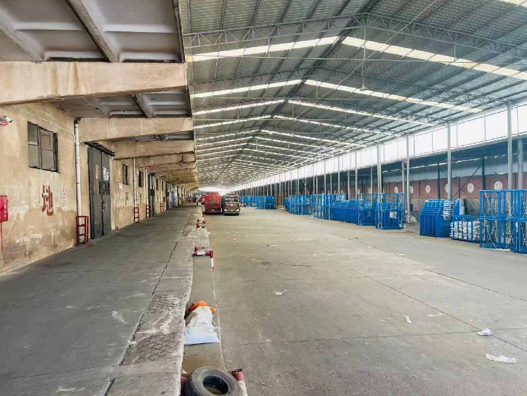 云南省外贸万达运输公司铁路专用线一道仓库出租