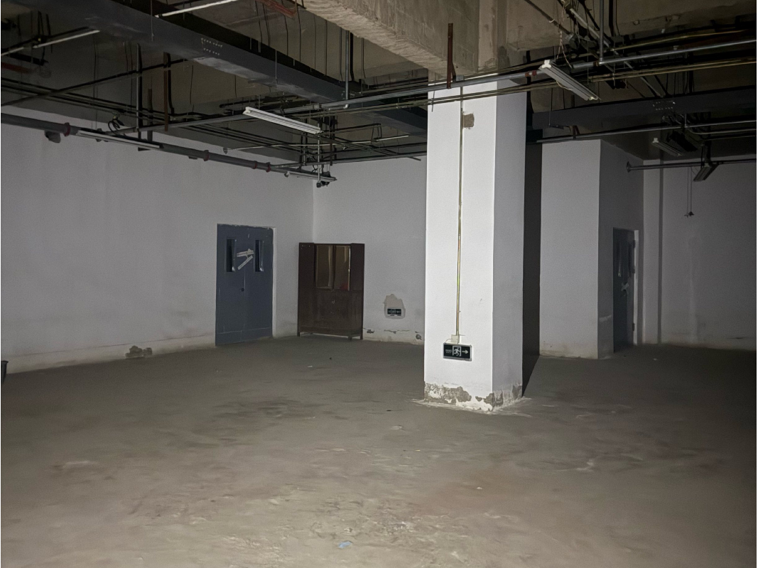 呼和浩特市回民区中山西路213号呼和浩特投资有限责任公司综合楼（首府人才大厦）整体出租