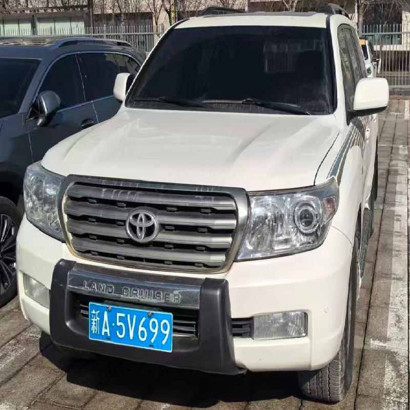 新疆机场（集团）有限责任公司转让一辆丰田小型普通客车（新A5V699）(国资监测编号GR2026XJ1001343)