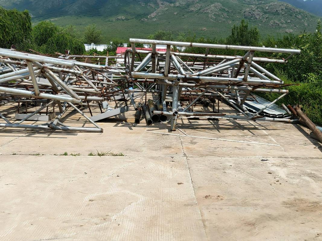 哈拉哈达收费站、白音诺尔收费站、哈日根台收费站报废雨棚转让（巴林左旗浩力路桥有限公司）(国资监测编号GR2026NM1003261)