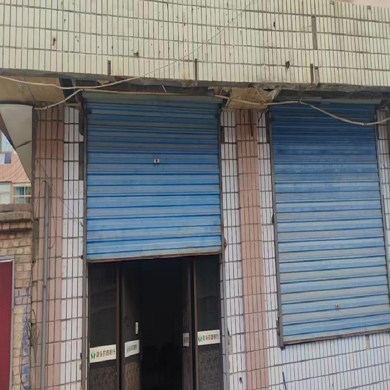 包头市铁西区芳草路农行宿舍楼一楼底店3间出租