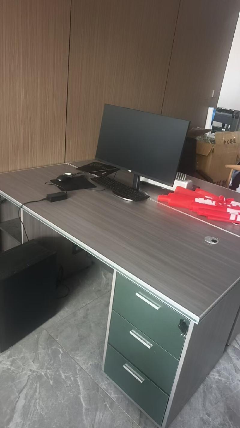 电脑、电视、办公桌等一批二手办公设备资产转让（达拉特旗政通综合服务有限公司）(国资监测编号GR2026NM1003338)