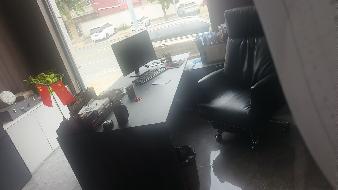 电脑、电视、办公桌等一批二手办公设备资产转让（达拉特旗政通综合服务有限公司）(国资监测编号GR2026NM1003338)