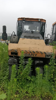 废旧三一SPR300-5胶轮压路机一台（编号01-04-06-00034）(国资监测编号GR2026HN1002246)