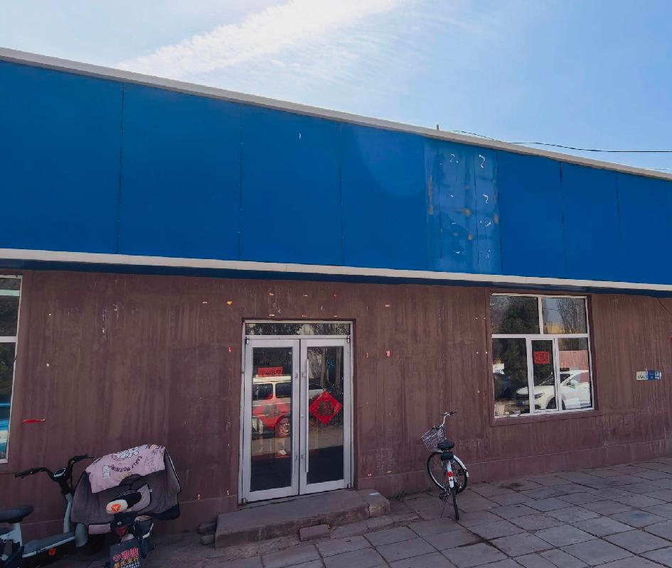 内蒙古呼和浩特市金川开发区汇金道西侧金川电力城院内超市1-5号商铺分别招租（内蒙古恒能商贸有限公司）