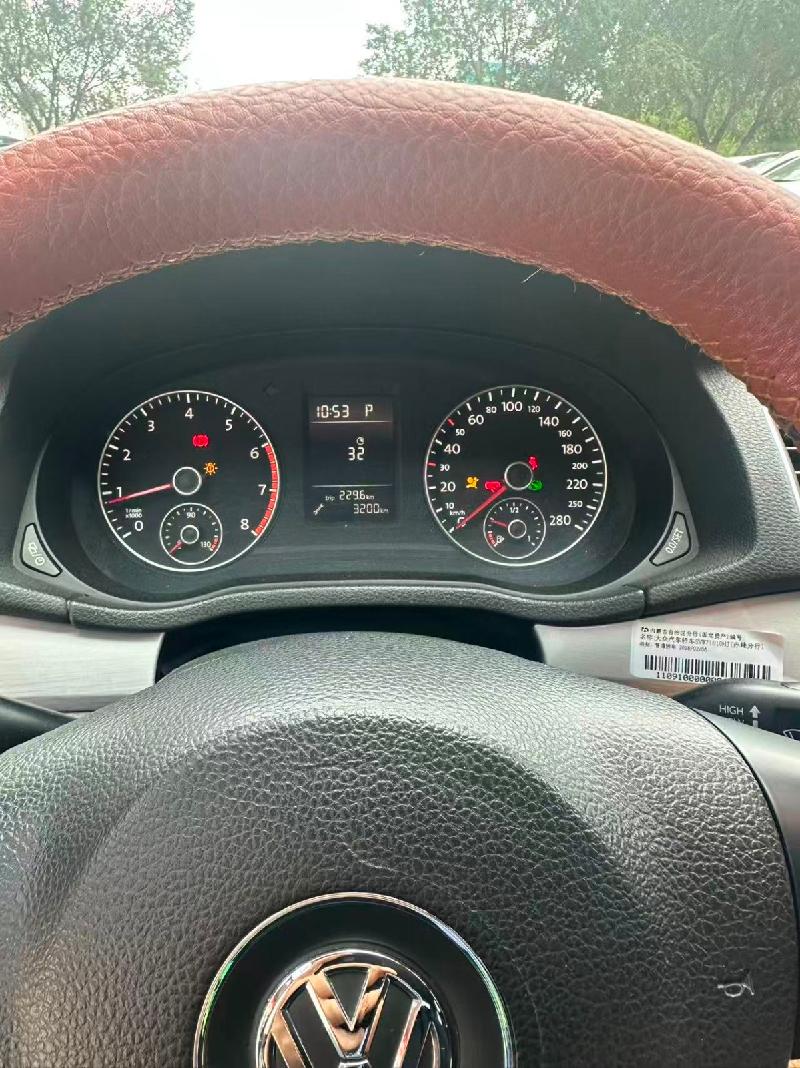 蒙DJH880大众汽车牌SVW71810HJ小型轿车1.8L转让（交通银行股份有限公司内蒙古自治区分行）(国资监测编号GR2026NM1003340)
