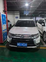 三菱牌越野车（蒙B14C49）