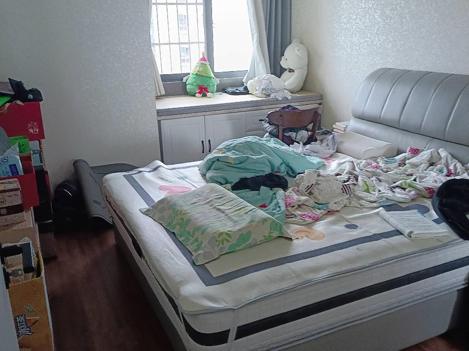 无锡环湖苑15-23层某住宅转让公告