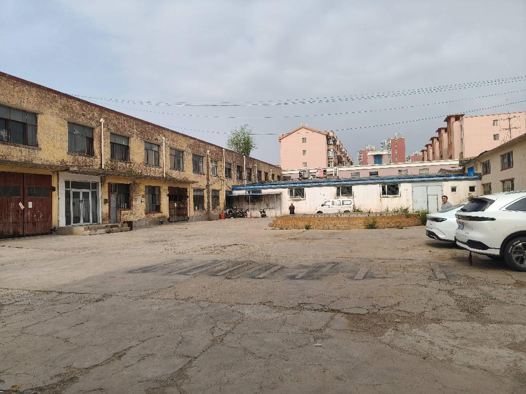 包头市昆都仑区青年路19号原鸿鹄包装厂出租（年租金底价：615000元，租期：5年）（包钢集团万开实业有限公司）(国资监测编号GR2026NM1003385)