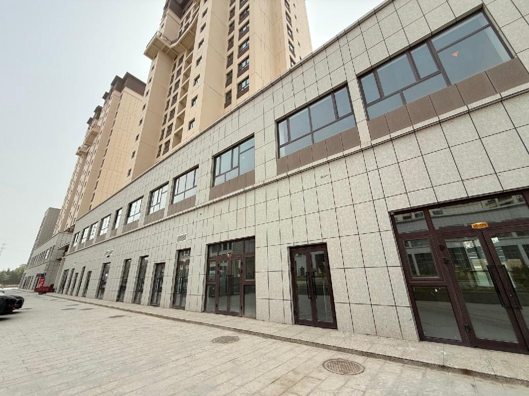 阿克苏良信粮油购销集团有限责任公司租赁位于阿克苏市5处商业房产