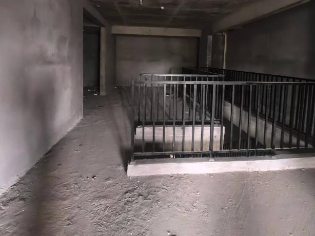 沛县蘭园8#1-101商铺整体招租公告