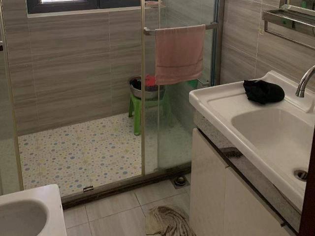 西渚花苑北区2幢某住宅转让公告