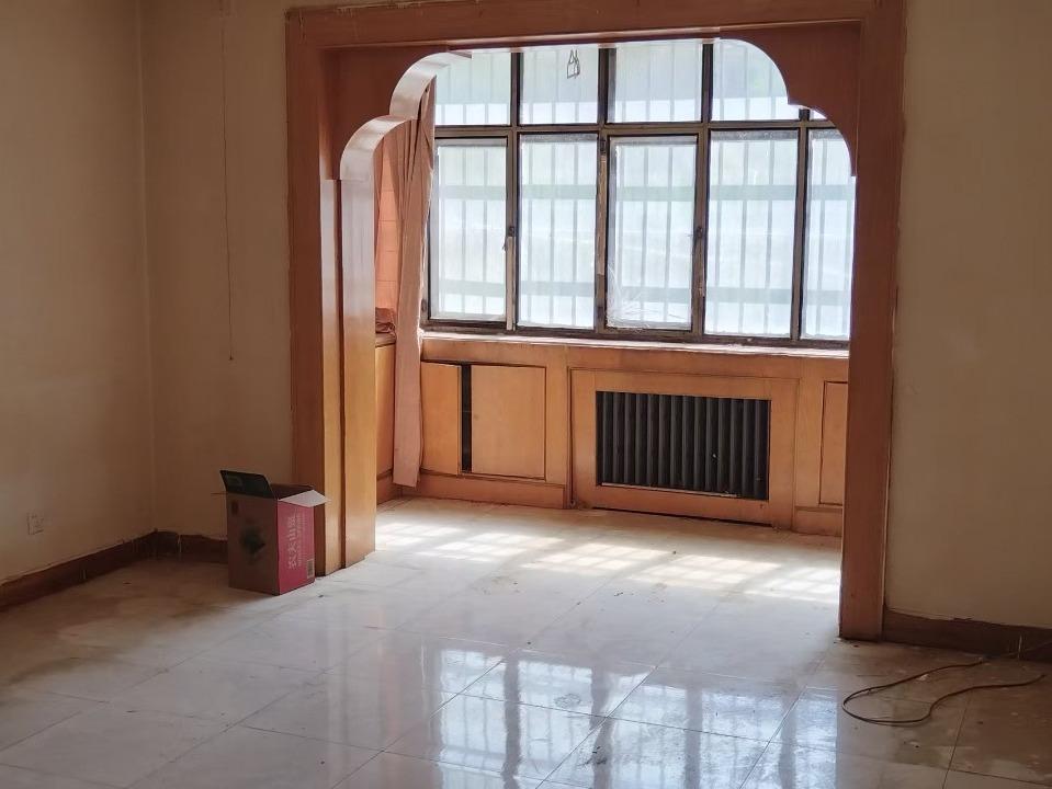 克拉玛依市人民政府驻乌鲁木齐办事处转让位于乌鲁木齐市天山区新华南路2栋4套房产(国资监测编号GR2026XJ1001461)